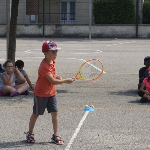 Activité extra-scolaire : le tennis 